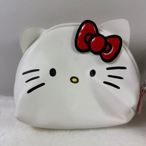 The Crème Shop × Hello Kitty White Travel Makeup Pouch / Bag Set - Picture 3 of 12